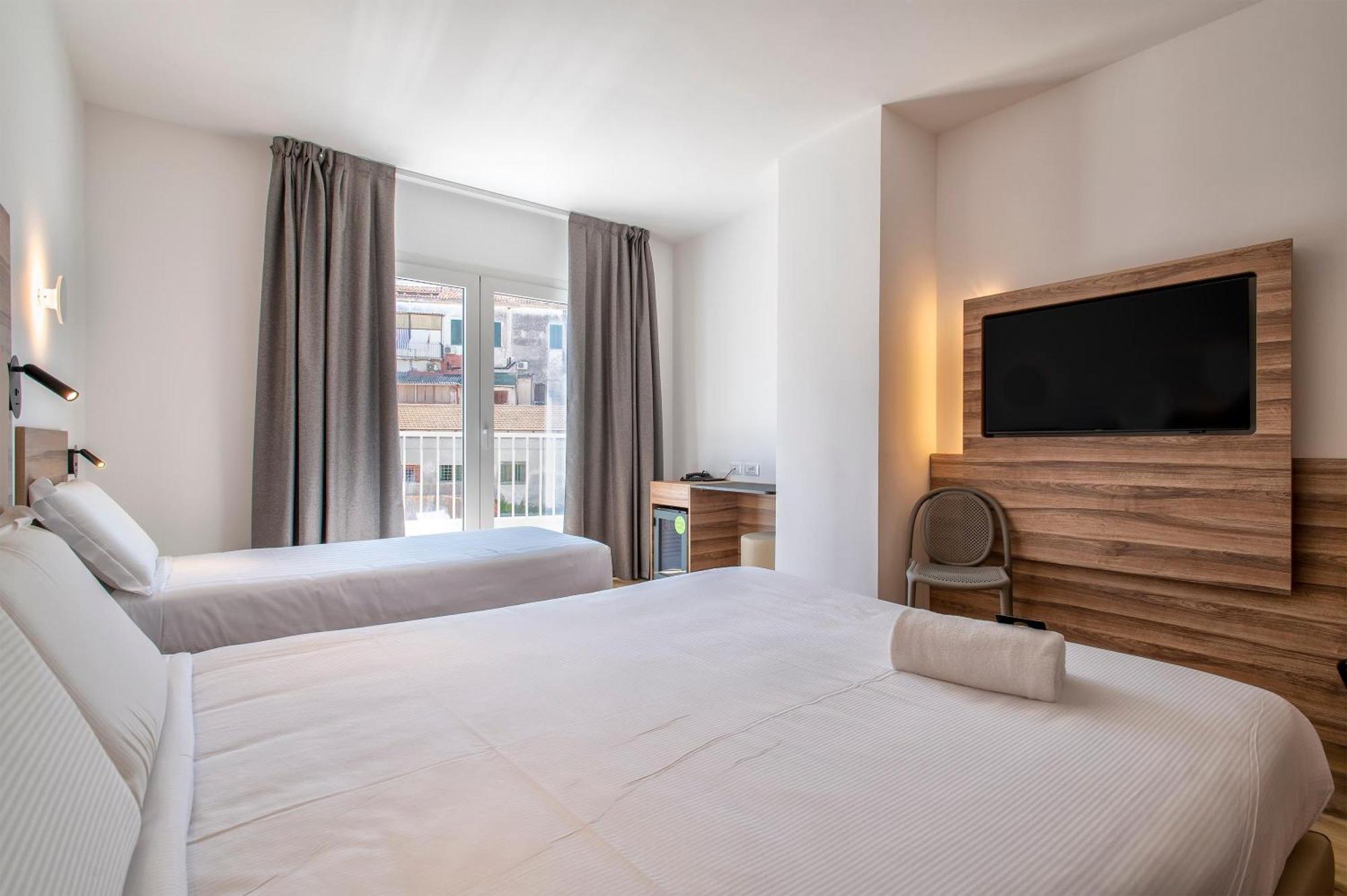B&B Hotel Sassari Buitenkant foto
