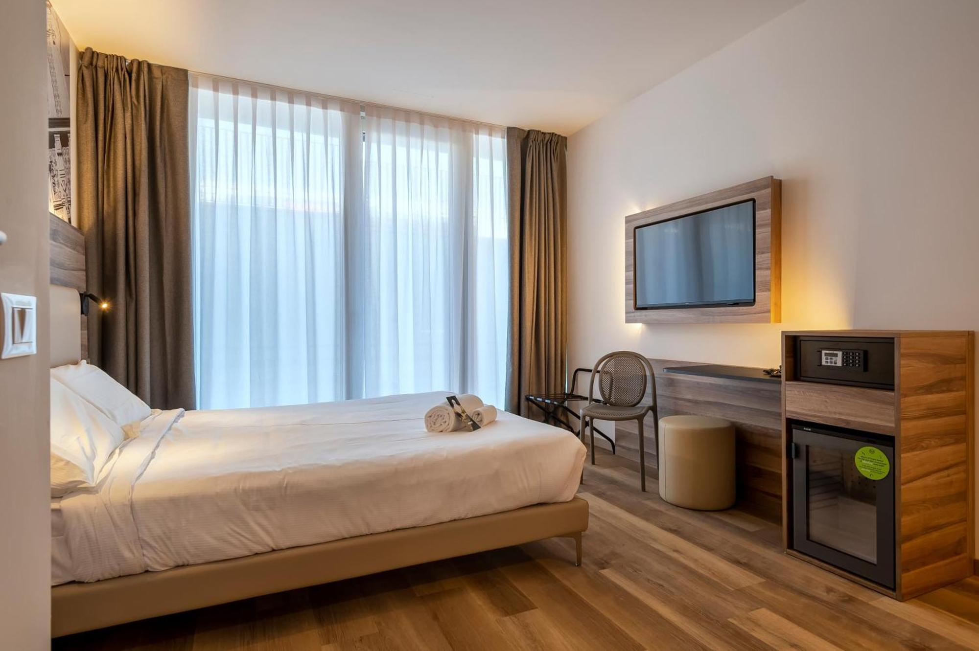 B&B Hotel Sassari Buitenkant foto