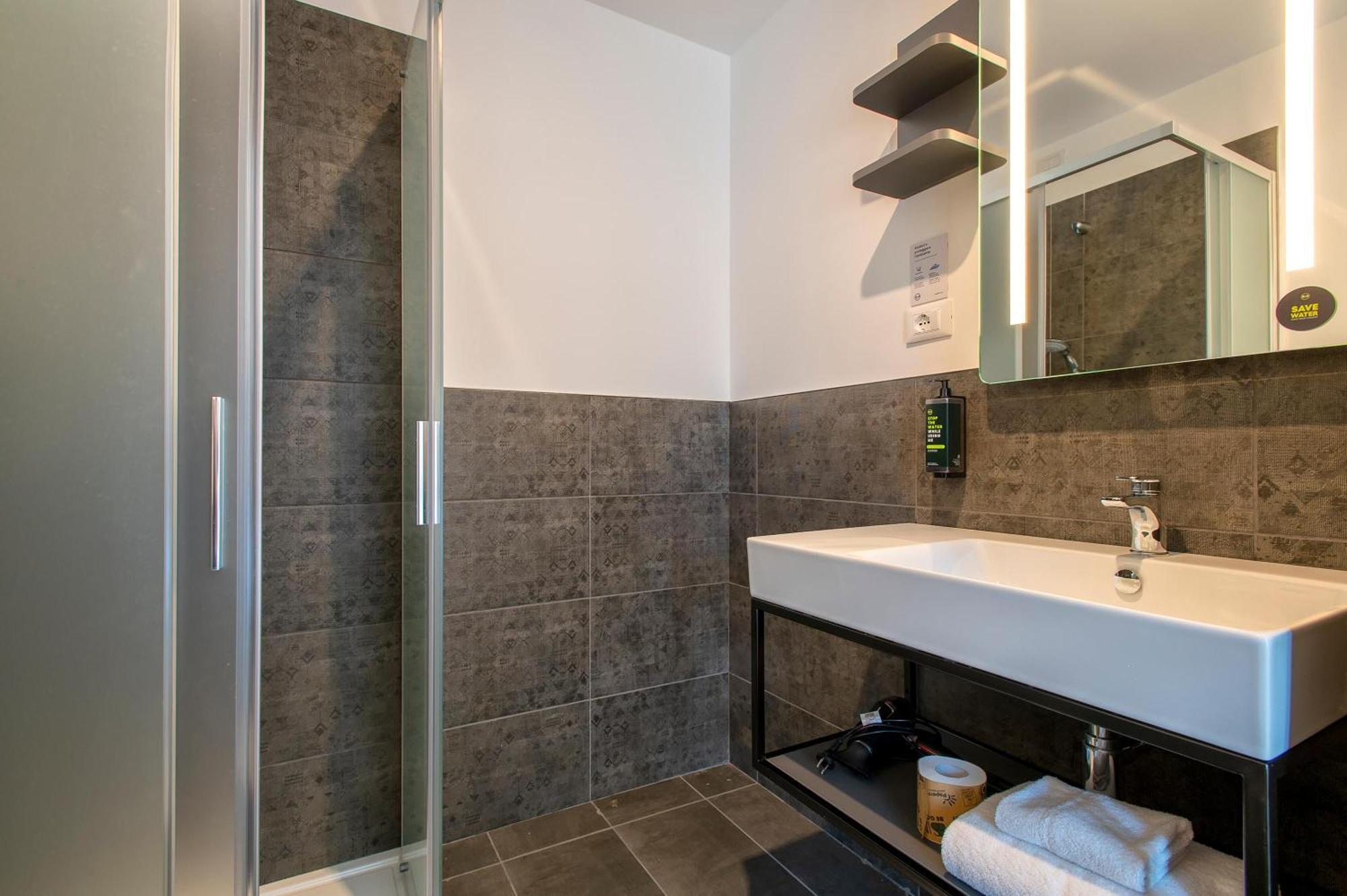 B&B Hotel Sassari Buitenkant foto